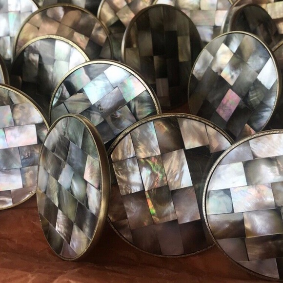 ANTHROPOLOGIE 3" Mother Of Pearl Knob set of 2 NWT - Picture 3 of 4